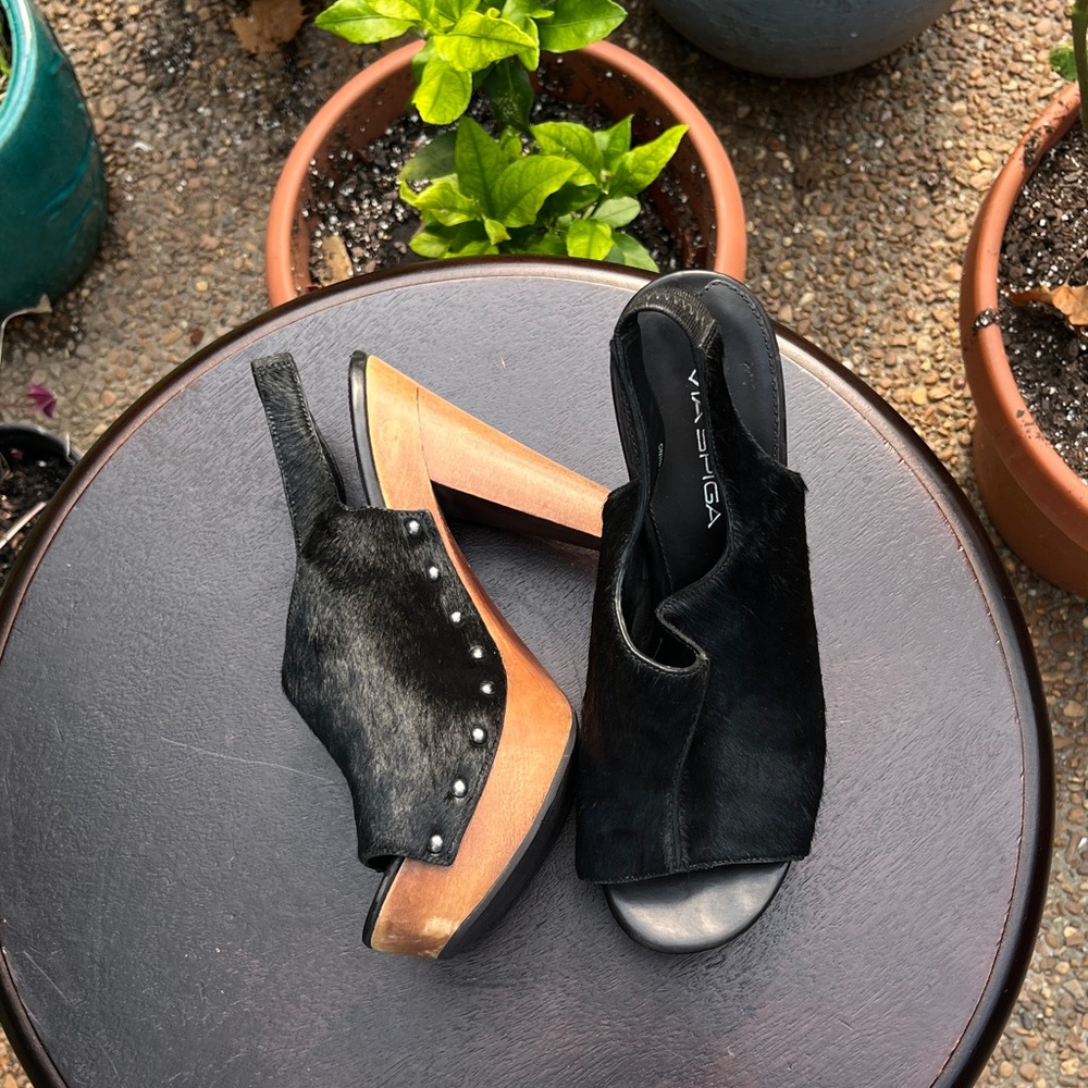 Vince Camuto Black and Tan Mules